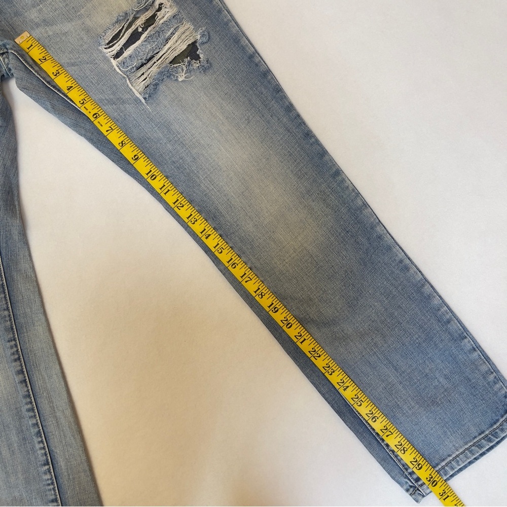 American Rag Men’s Distressed Jeans Size 34 Light Wash Camo Detail - Picture 15 of 15